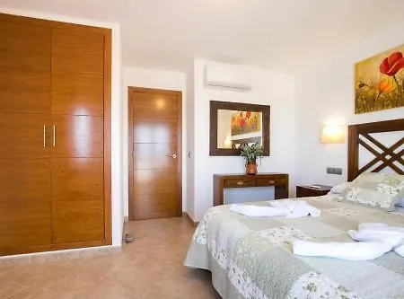 梅努尔卡-卡拉布兰卡酒店 卡拉布兰卡