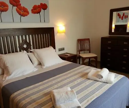 梅努尔卡-卡拉布兰卡酒店 度假居 *