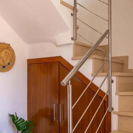 Tatil Evi Menurka -